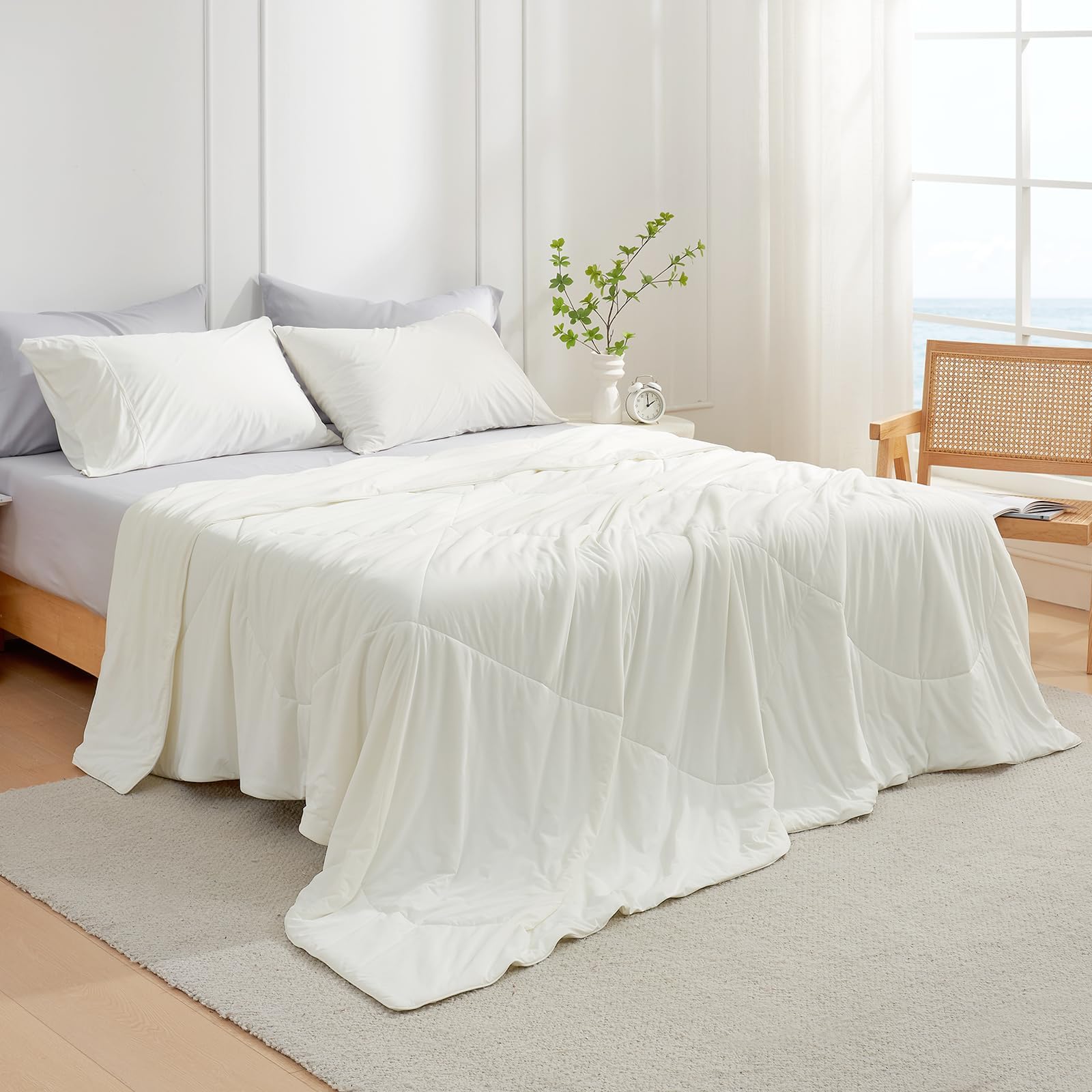 Premium Double-Sided Cooling Comforter - Lightweight Summer Blanket for Hot Sleepers